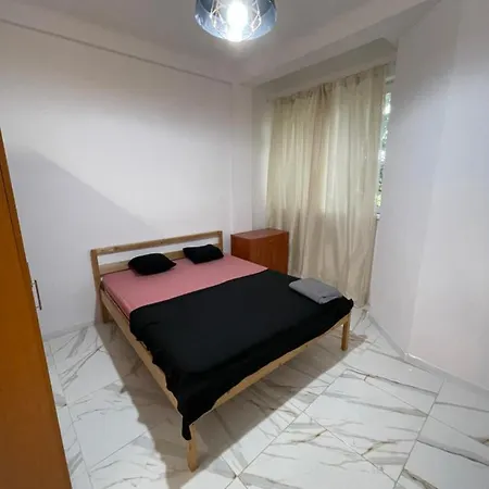 3 In The Center Of Apartment