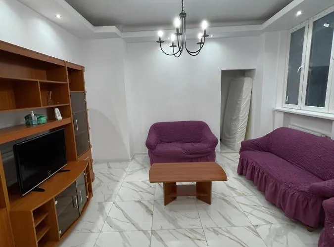 3 In The Center Of بوخارست