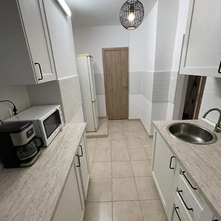 3 In The Center Of * Bükreş